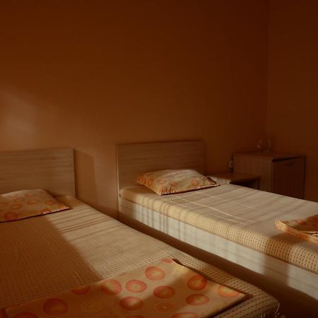 Neva Beach Apartamento Kiten Exterior foto