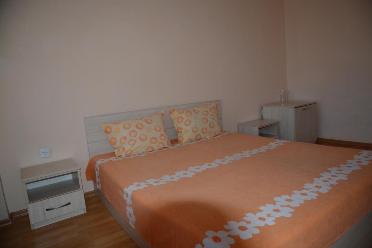 Neva Beach Apartamento Kiten Exterior foto