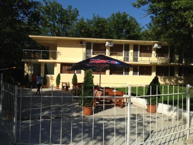 Neva Beach Apartamento Kiten Exterior foto